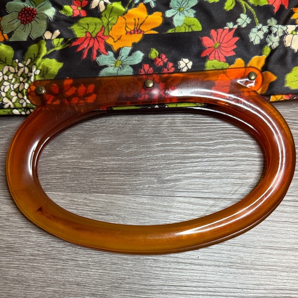 Vintage Floral Print Expandable Bag with Amber Lucite Handles - Picture 10 of 17
